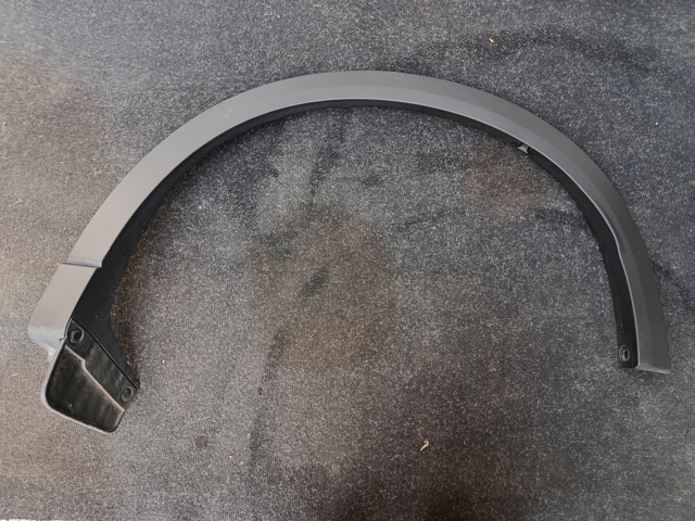 Расширитель передней арки колеса, правый KPF151W60B MAZDA
