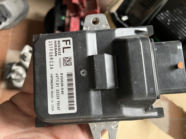 Регулятор фаз газораспределения 237F06RC4A NISSAN