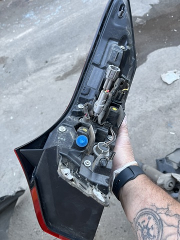 NISSAN 265556RR0D Фонарь задний левый внешний в наличии Полтава