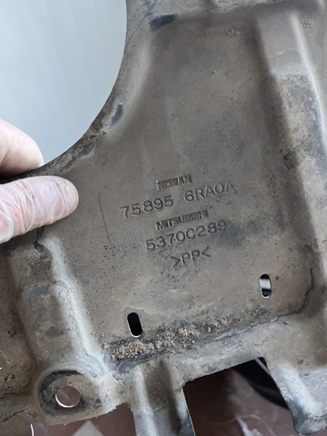 NISSAN 758956RA0A в наличии Черкассы