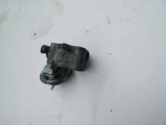 TOYOTA 2563033010 Клапан ЕГР в наличии Ужгород