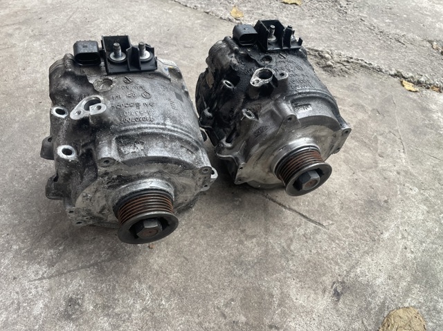 VAG 4N0903028M Генератор в наличии Черновцы