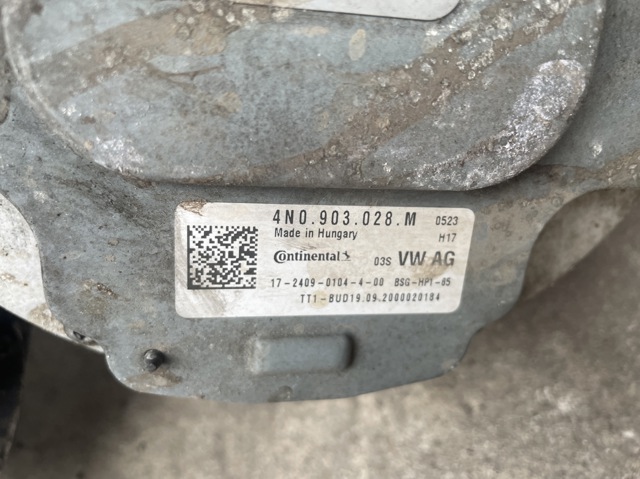 VAG 4N0903028M Генератор в наличии Житомир