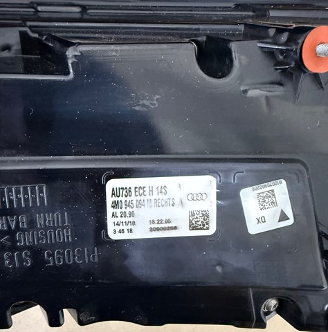 VAG 4M0945094M Фонарь задний правый в наличии Ровно