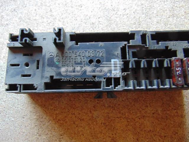 Блок реле и предохранителей A0005400372 MERCEDES