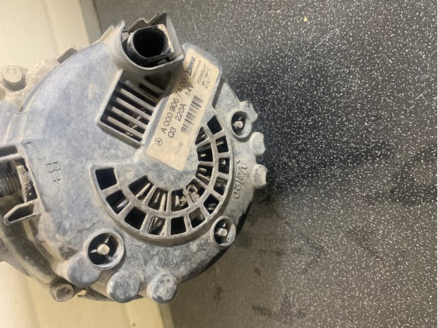 MERCEDES 0009067400 Генератор в наличии Полтава