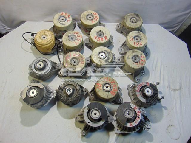 A2382400300 MERCEDES Правая подушка двигателя купить в Ровно