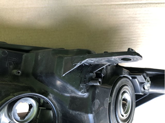 NISSAN 260104CC1C Правая фара в наличии Черновцы