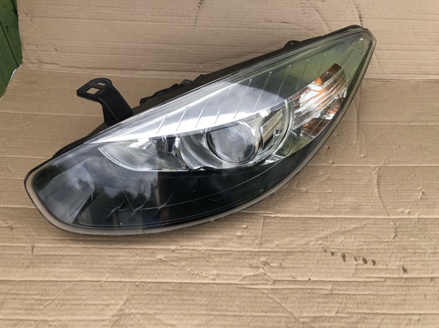 Фара левая 260603217R RENAULT