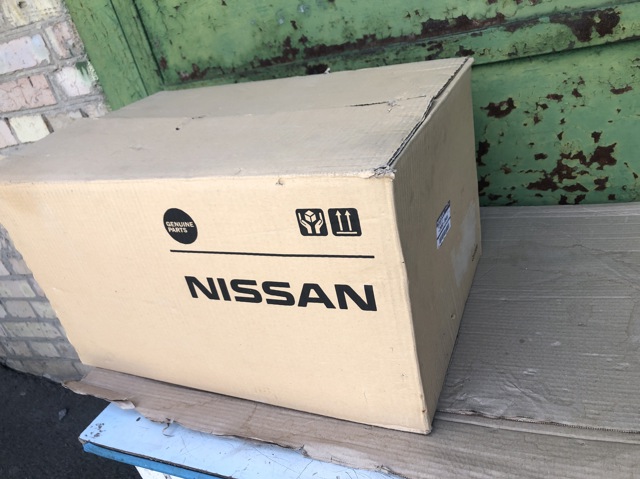 NISSAN 26060EB40A Фара левая в наличии Днепр