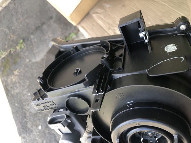 26060EB40A NISSAN Фара левая купить в Черкассы