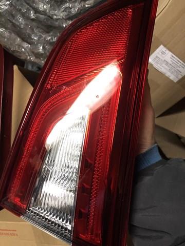 NISSAN 265504EA5D Фонарь задний правый внутренний в наличии Черкассы