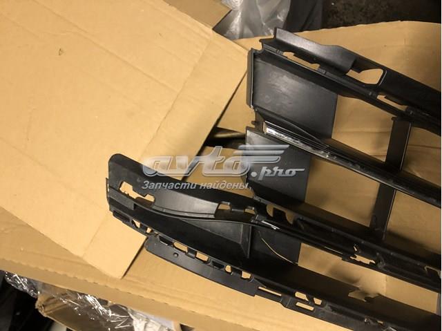 VAG 3G08536719B9 Решетка бампера переднего центральная в наличии Сумы