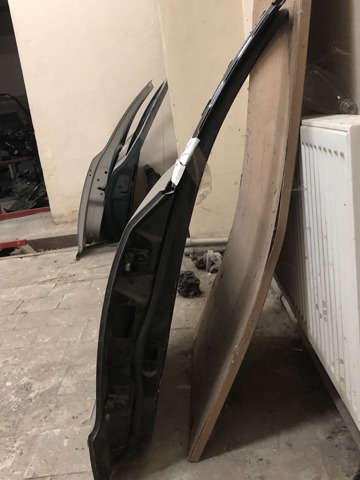 VAG 3T5833056 Дверь задняя правая в наличии Тернополь
