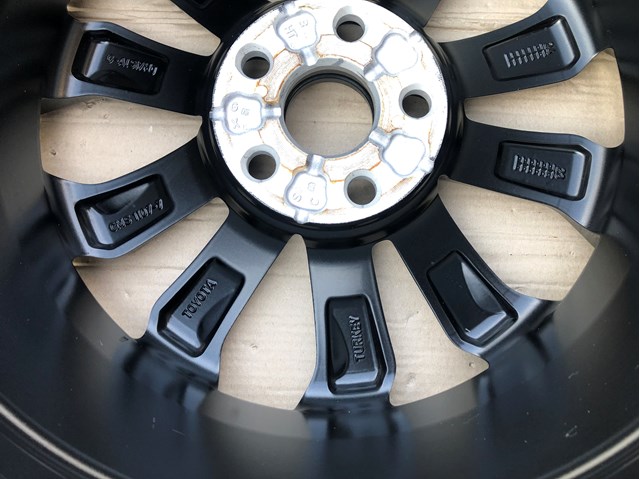 TOYOTA 426110DK60 в наличии Черновцы