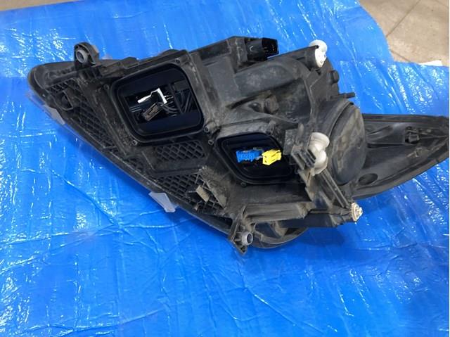 MERCEDES 4479061901 Правая фара в наличии Запорожье