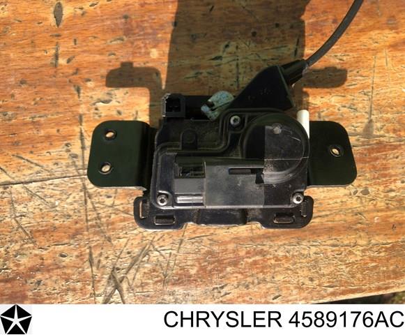 CHRYSLER 4589176AC Замок багажника в наличии Чернигов