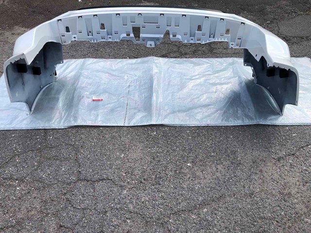 TOYOTA 521596A964 Задний бампер в наличии Павлоград