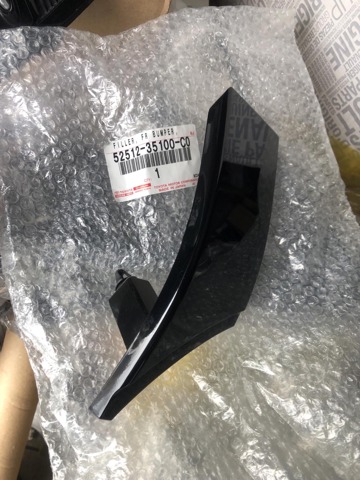 5251235100C0 TOYOTA Накладка бампера переднего правая купить в Запорожье
