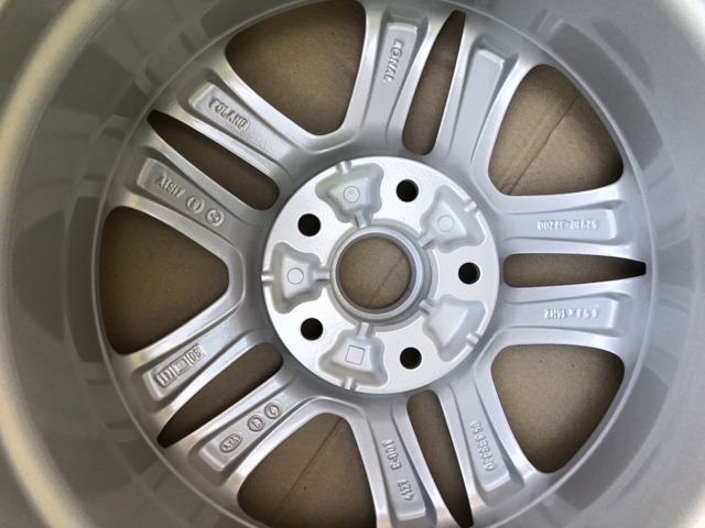 52910J7200 HYUNDAI Диски колесные литые (легкосплавные, титановые) купить в Черновцы