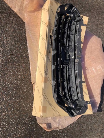5310160937 TOYOTA Решетка радиатора купить в Сумы
