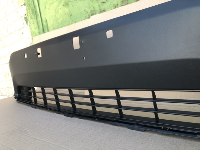 5311342121 TOYOTA Решетка бампера переднего центральная купить в Львов