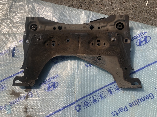 Крабобалка передней подвески 54400EL000 NISSAN