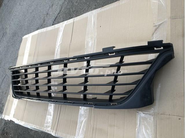 622540556R RENAULT Решетка бампера переднего нижняя купить в Винница