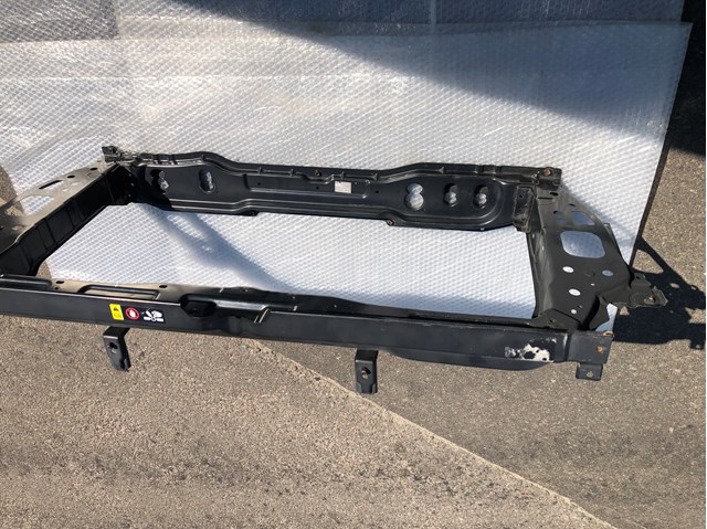HYUNDAI 64101H8000 Рамка радиатора в наличии Павлоград