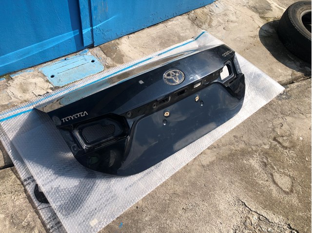 Крышка багажника (небольшой дефект) темно-синий металик 6440102A31