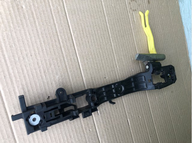 6920433040 TOYOTA Держатель наружной ручки двери задней левой купить в Днепр