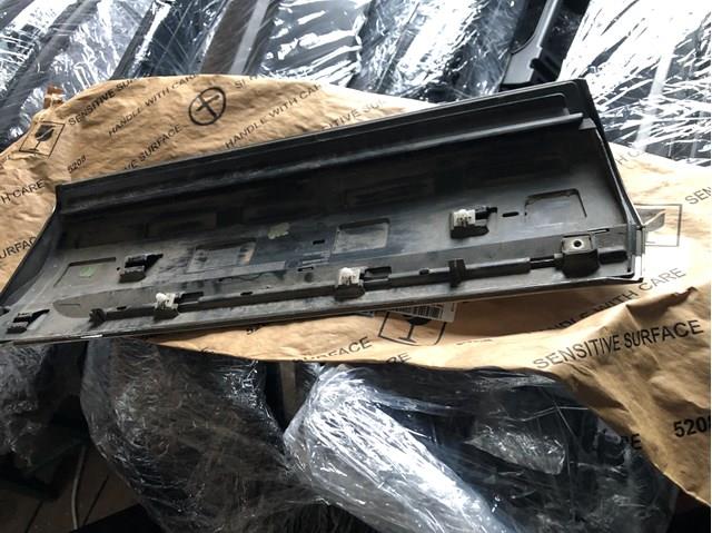 7P6854950HGRU VAG Накладка двери задней правой купить в Ровно
