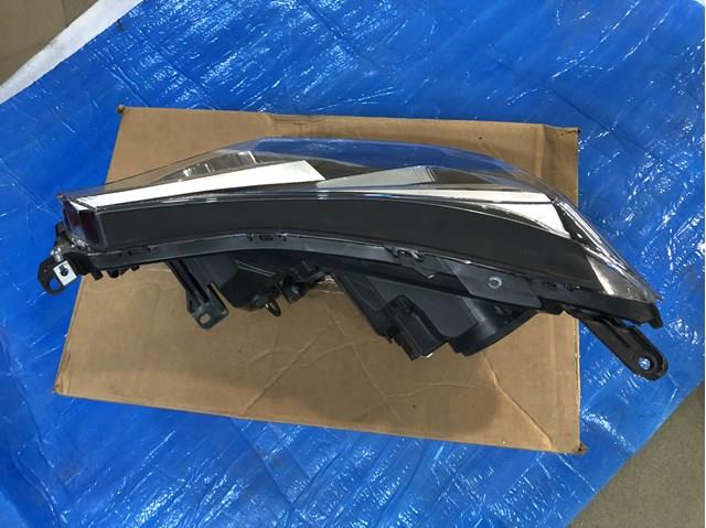 8113042650 TOYOTA Фара правая купить в Львов