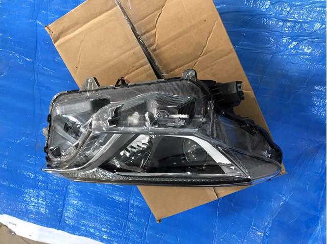 TOYOTA 8113042650 Правая фара в наличии Кривой Рог