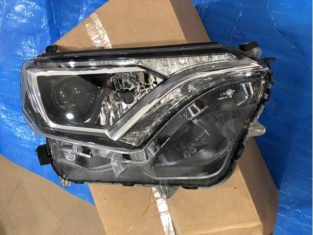 8113042650 TOYOTA Фара правая купить в Ровно