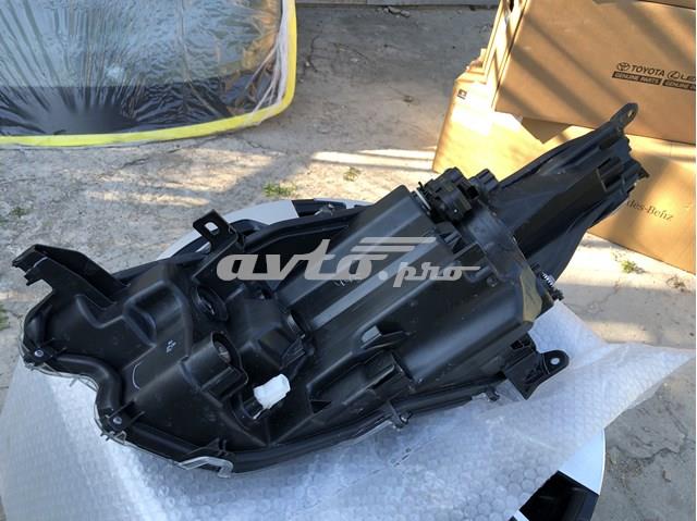 81130K0060 TOYOTA Правая фара купить в Винница