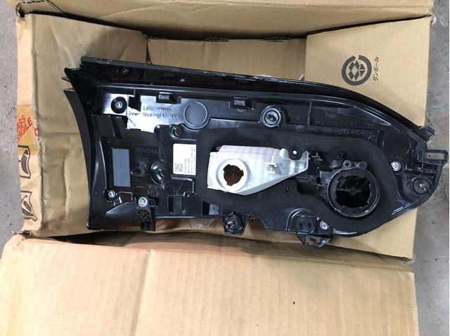 8158142080 TOYOTA Фонарь задний правый внутренний купить в Полтава