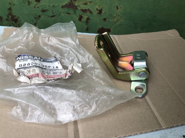NISSAN 8240095F1A в наличии Черновцы
