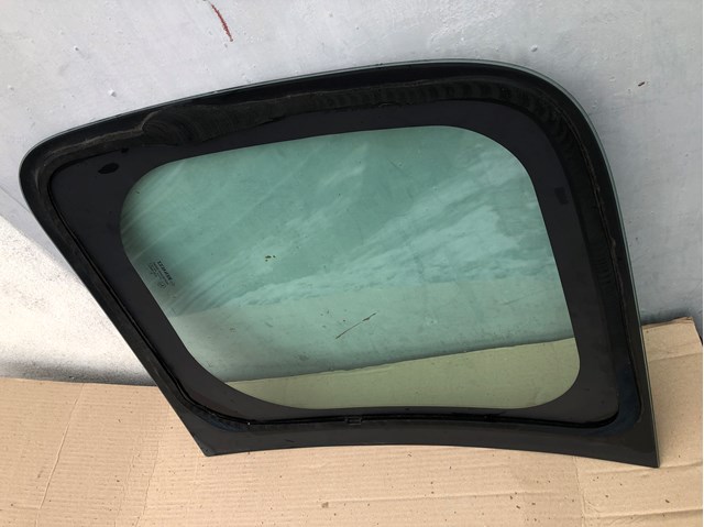 RENAULT 833078344R Стекло кузова (багажного отсека) левое в наличии Тернополь