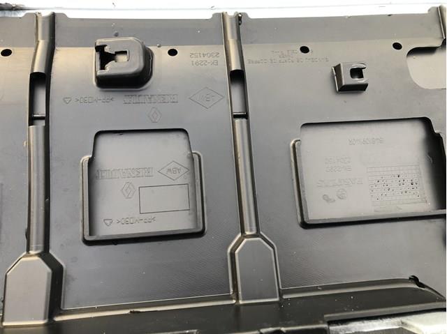 RENAULT 848105368R Накладка крышки багажника в наличии Чернигов