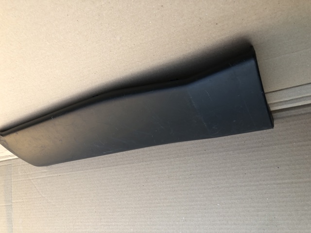 Молдинг бампера заднего правый 85088JG00A NISSAN