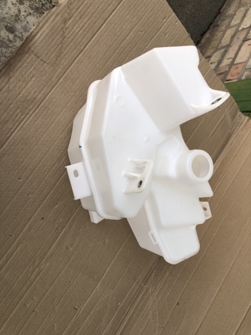 Бачок омывателя лобового стекла 8531516230 TOYOTA