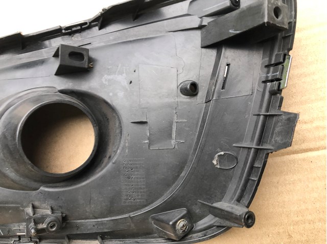 HYUNDAI 86564A2600 Заглушка (решетка) противотуманных фар бампера переднего правая в наличии Днепр