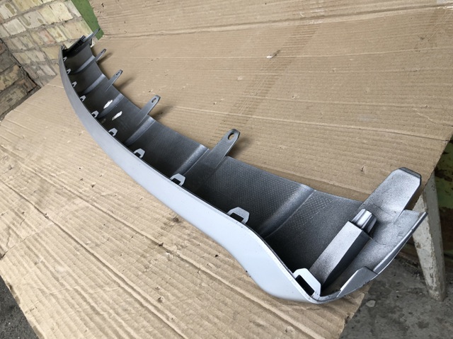 HYUNDAI 86565F1010 Накладка бампера переднего центральная в наличии Каменское