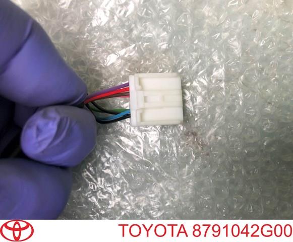 8791042G00 TOYOTA Зеркало заднего вида правое купить в Тернополь