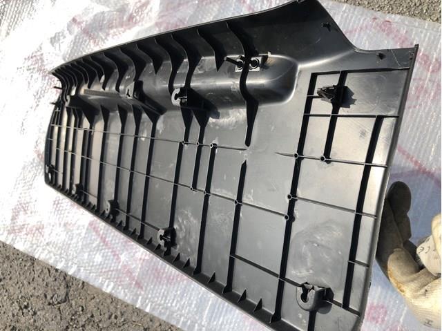 909009U00A NISSAN Обшивка (облицовка) крышки багажника (двери 3/5-й задней) купить в Ирпень