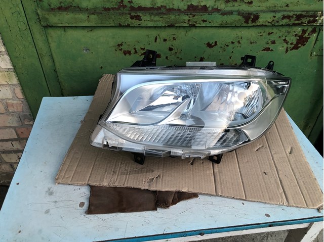 MERCEDES 9109060000 Фара левая в наличии Чернигов