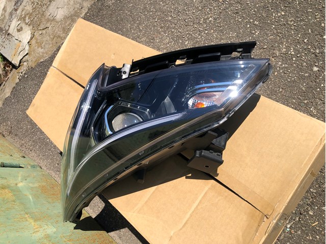 92101H0600 HYUNDAI Левая фара купить в Сумы