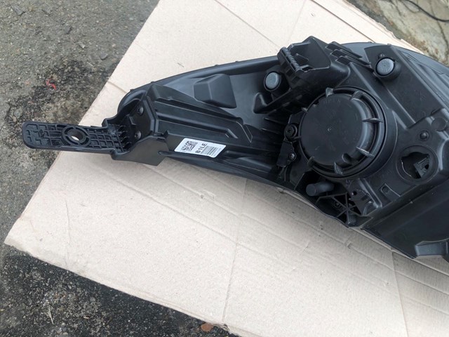 92102H8000 Фара правая купить Ужгород