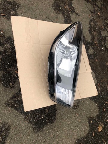 92102H8000 HYUNDAI Фара правая купить в Харьков